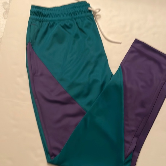 NIKE sportswear swoosh set of track jacket and pants . Size L. Color block - Picture 6 of 16